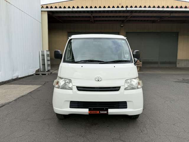 Toyota Light Ace Van 8