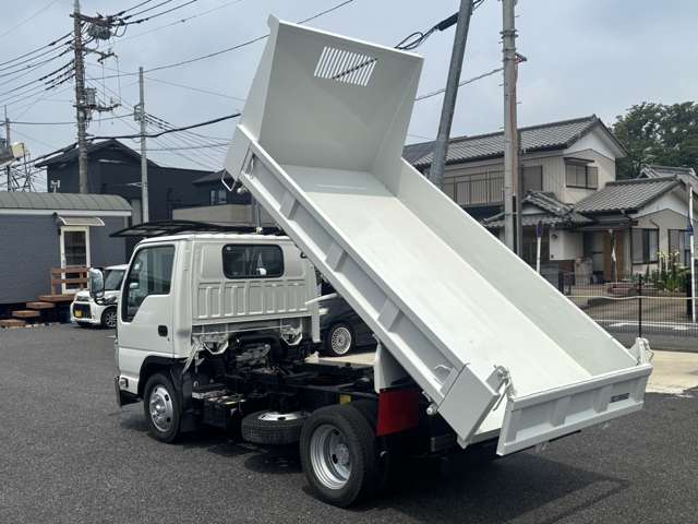 Isuzu Elf 10