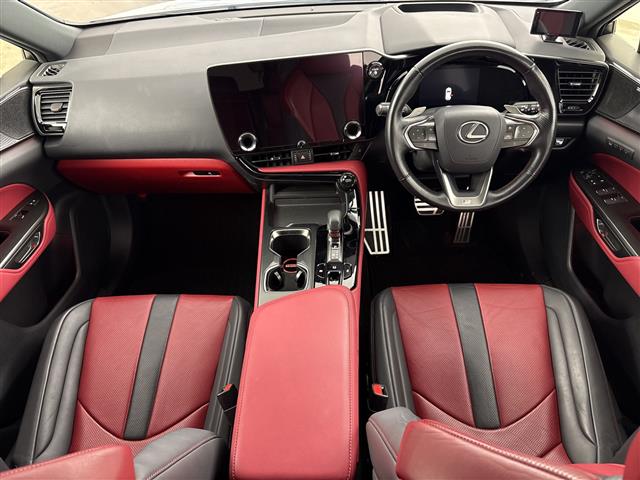 Lexus NX 4