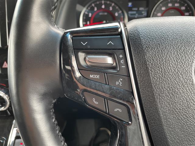 Toyota Alphard 8