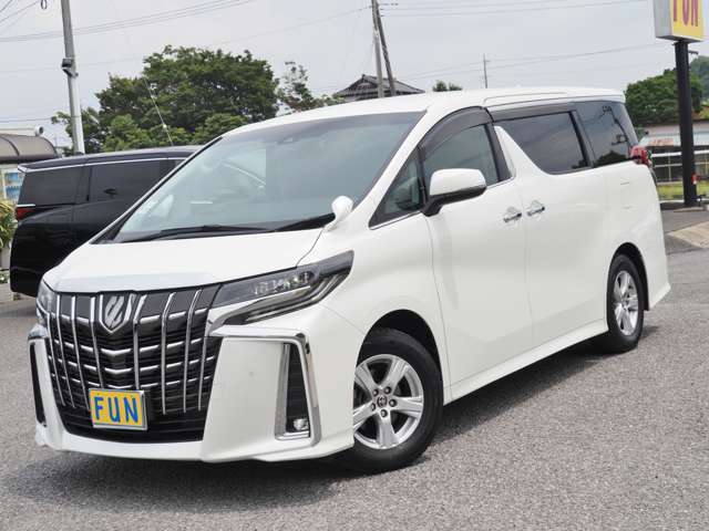 Toyota Alphard 4