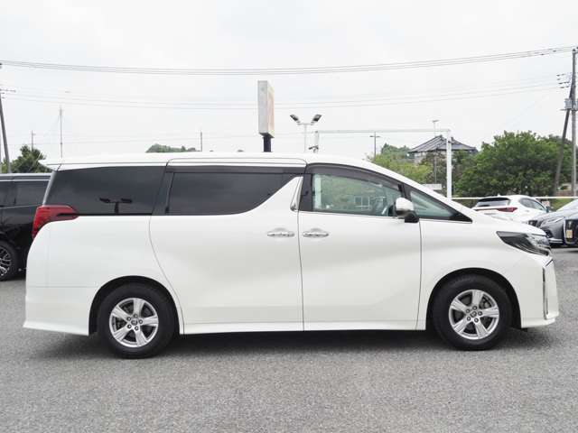 Toyota Alphard 9