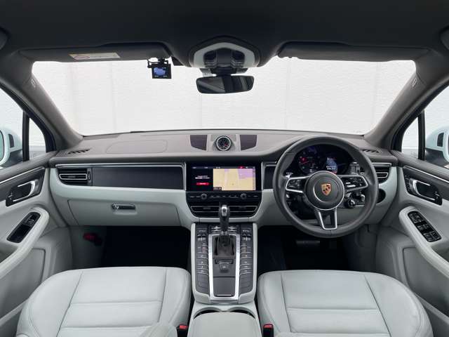 Porsche Macan 6