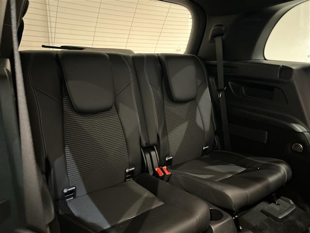 Mercedes-Benz GLB 9
