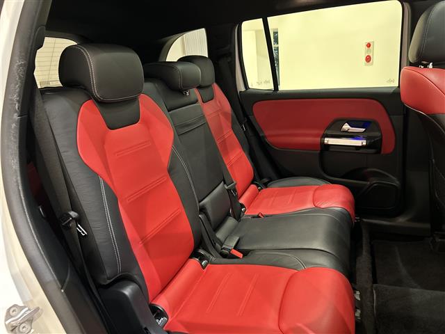 Mercedes-Benz GLB 5