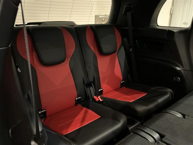 Mercedes-Benz GLB 9