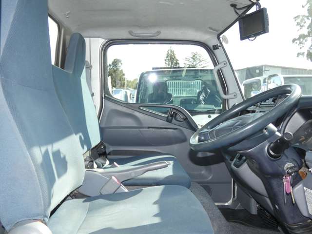 Mitsubishi Fuso Canter 11