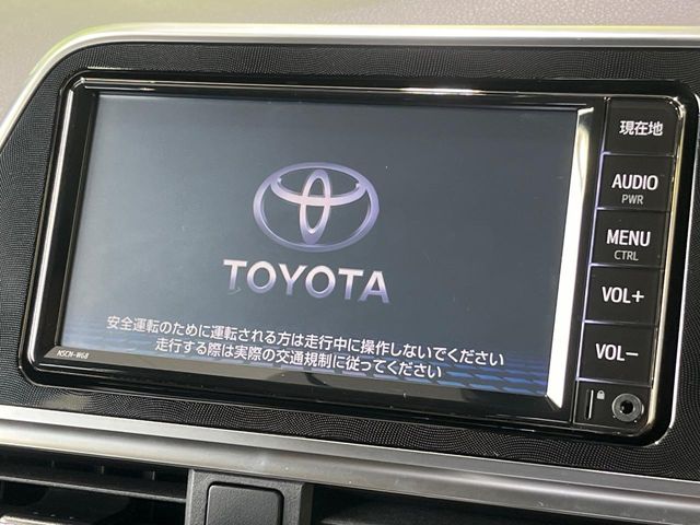 Toyota Sienta 3
