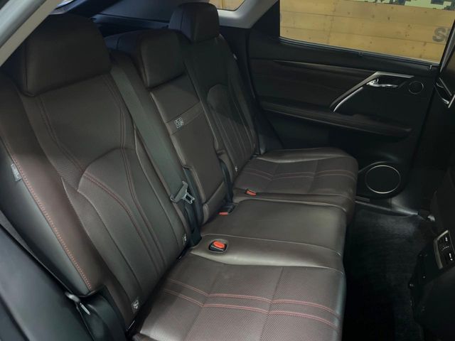 Lexus RX 9