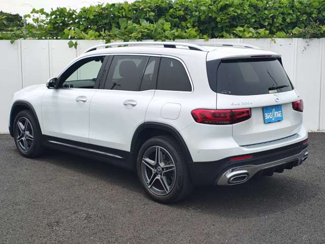 Mercedes-Benz GLB 11