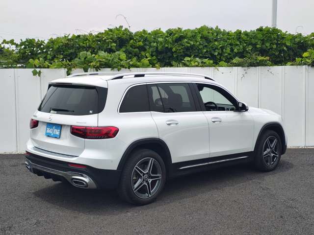 Mercedes-Benz GLB 10