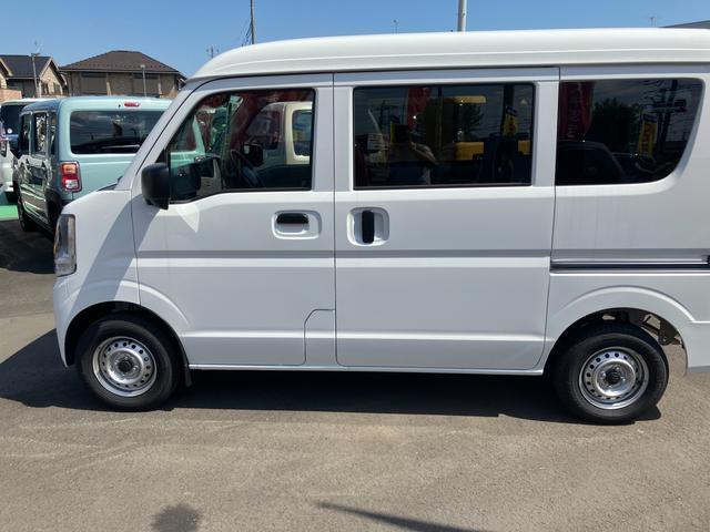 Suzuki Every 11