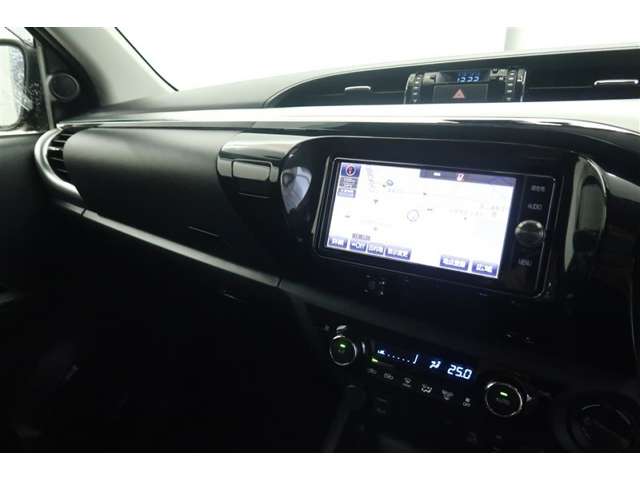 Toyota Hilux 6