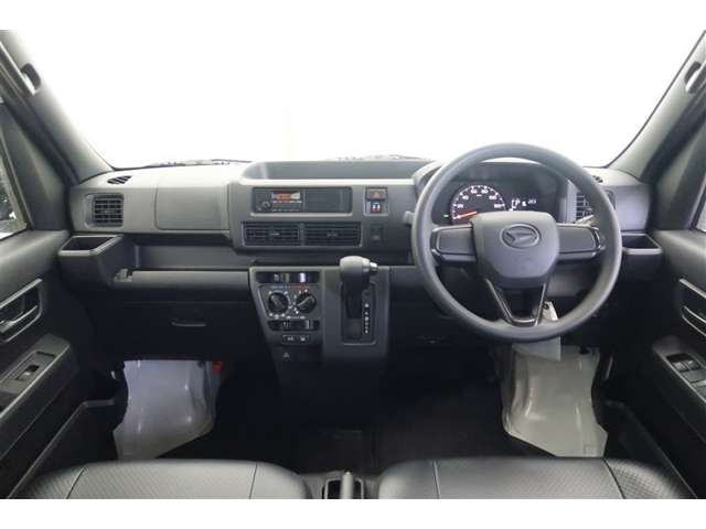 Daihatsu Hijet Cargo 5