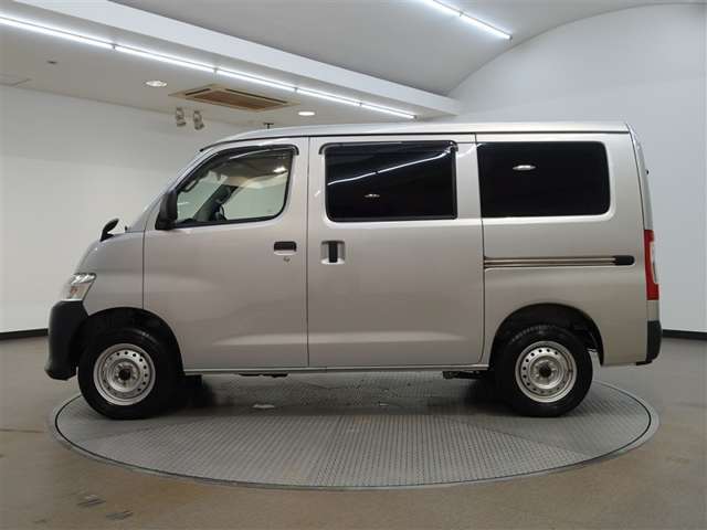 Toyota Town Ace Van 7