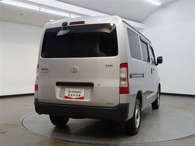 Toyota Town Ace Van 8