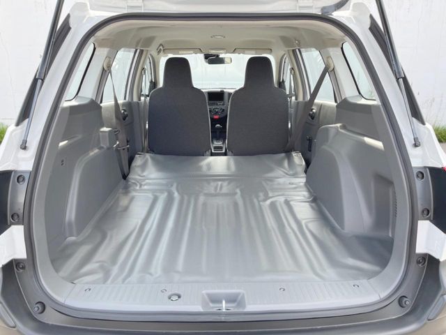 Nissan NV150 AD 11