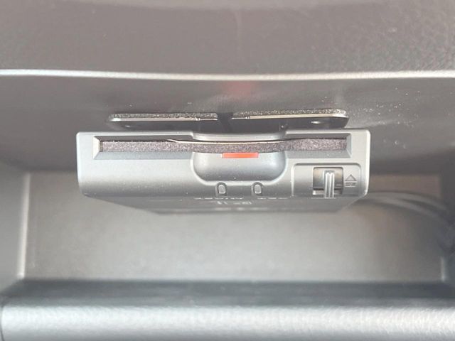 Nissan NV150 AD 5
