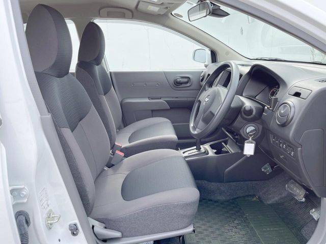 Nissan NV150 AD 9