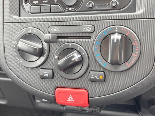 Nissan NV150 AD 4