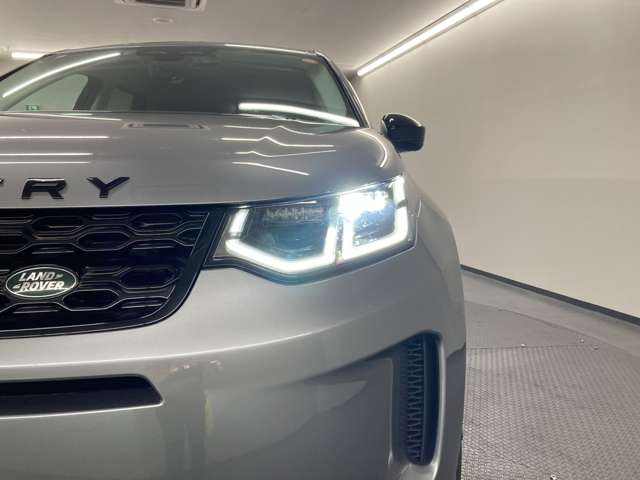Land Rover Discovery Sport 11