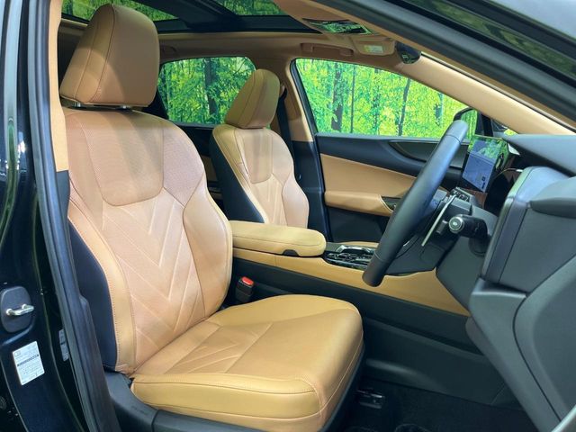 Lexus NX 8