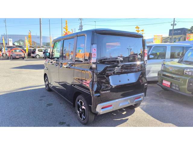 Mitsubishi Delica Mini 4