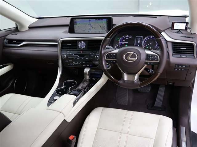 Lexus RX 7