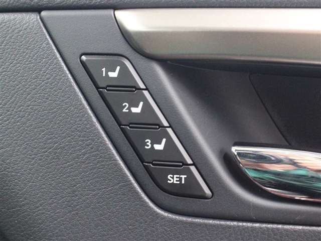 Lexus RX 11