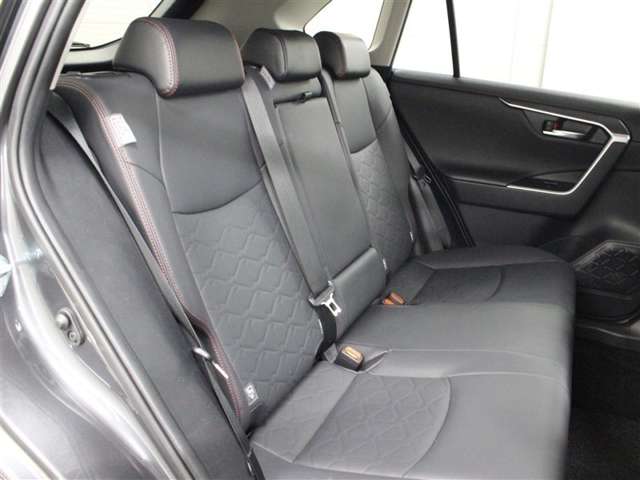 Toyota RAV4 12