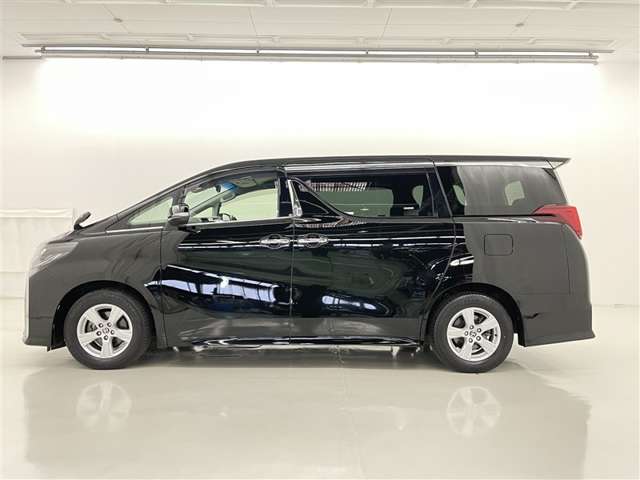 Toyota Alphard 5