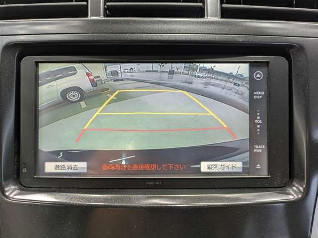 Toyota Prius α 8