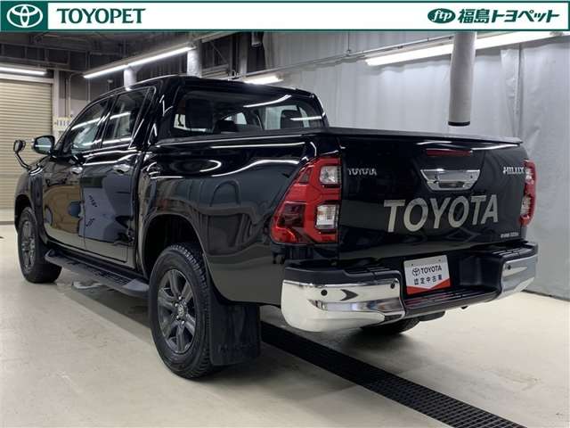 Toyota Hilux 4