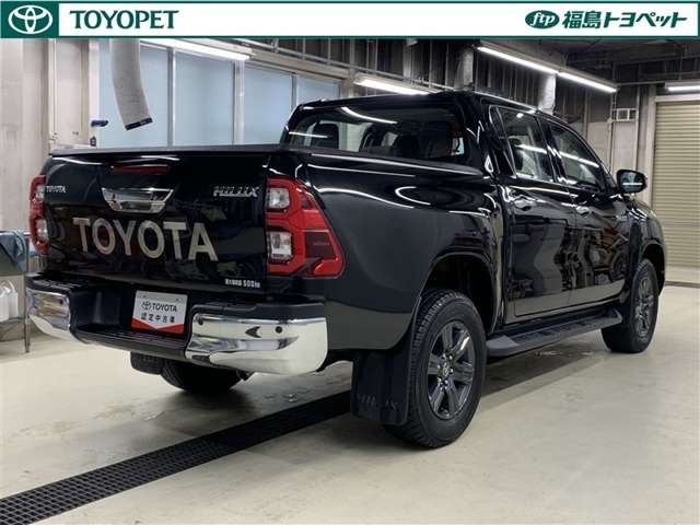 Toyota Hilux 5