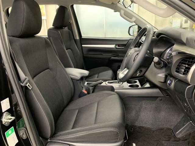Toyota Hilux 8