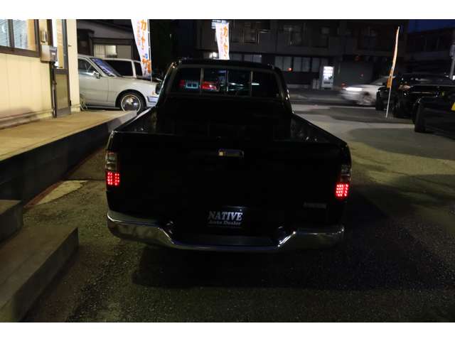Toyota Hilux 6