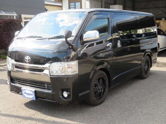 Toyota Regius Ace 6