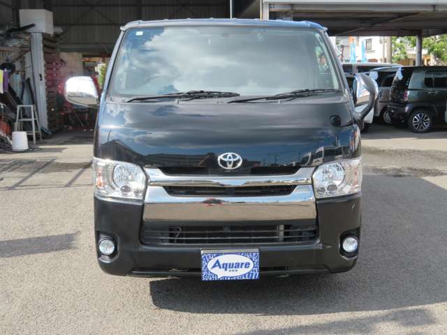 Toyota Regius Ace 7