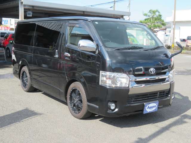 Toyota Regius Ace 8