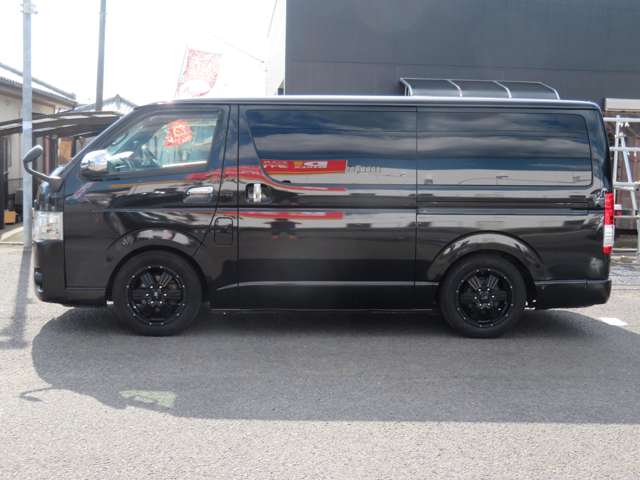 Toyota Regius Ace 9