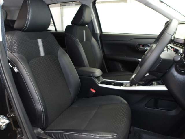 Daihatsu Rocky 12