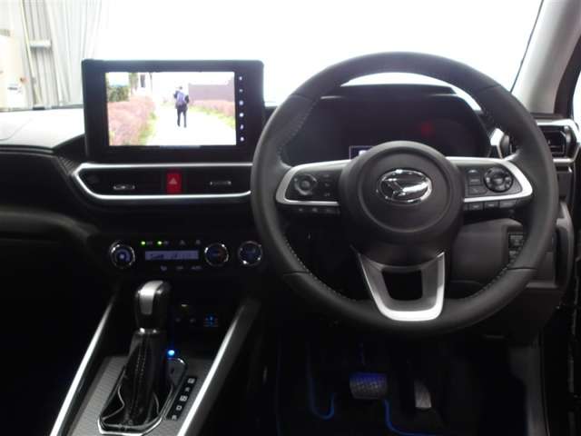 Daihatsu Rocky 4