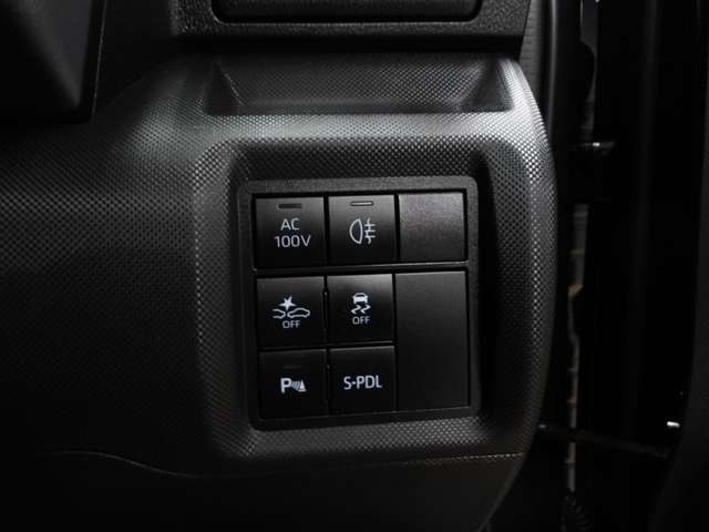 Daihatsu Rocky 9