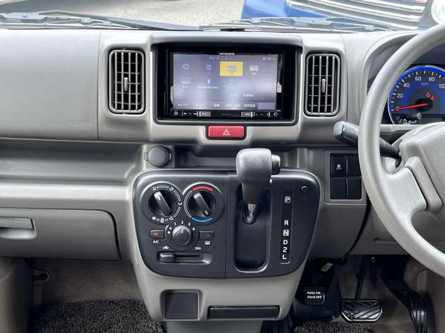Nissan NV100 Clipper 7