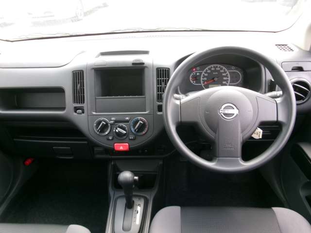 Nissan AD 3