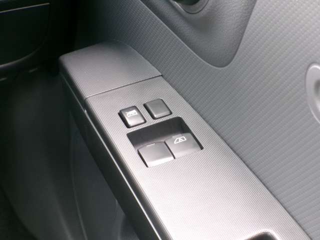 Nissan AD 8