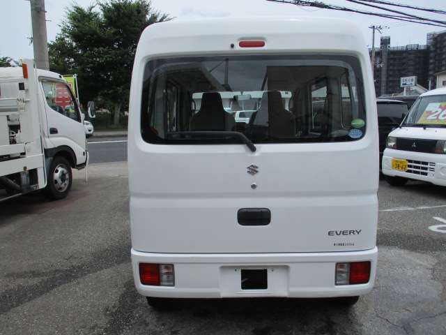 Suzuki Every 6