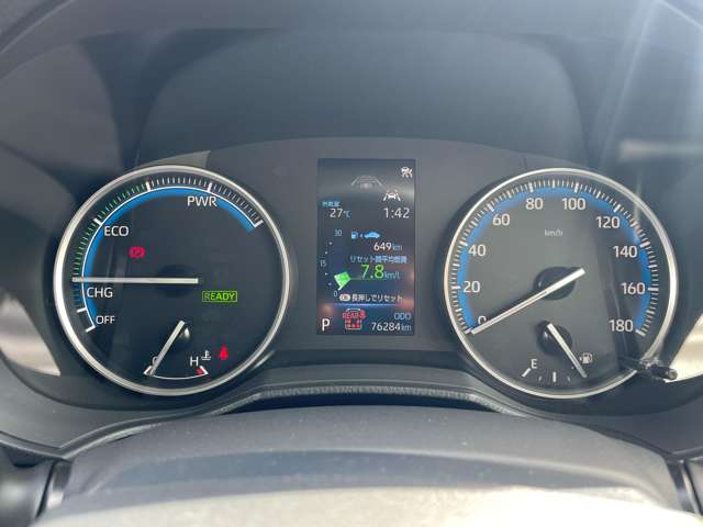 Toyota Noah 11
