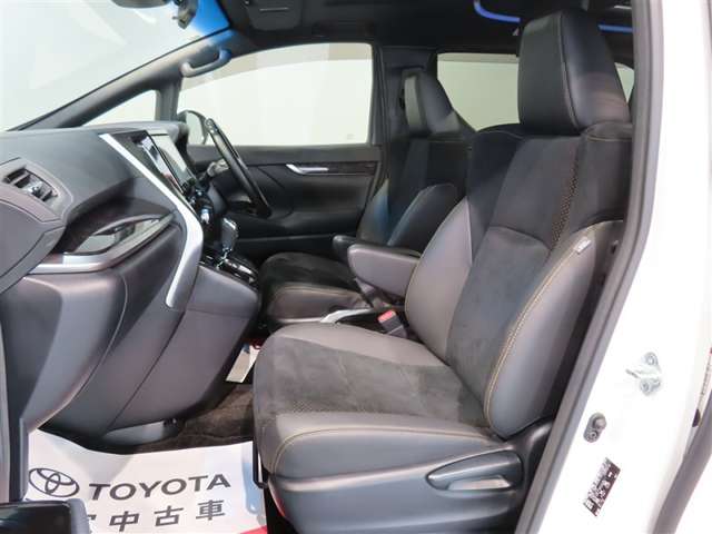 Toyota Vellfire 12