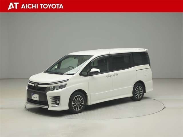 Toyota Voxy 2